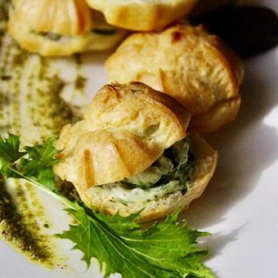 C1364-Spinach-Swiss-Pesto-Profiterole-1.jpg